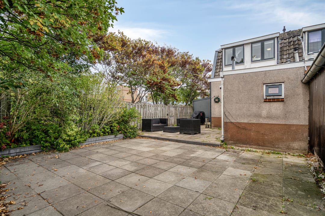 Photo 16 of Voorstraat 55