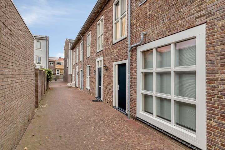 Photo 4 of Peperstraat 1