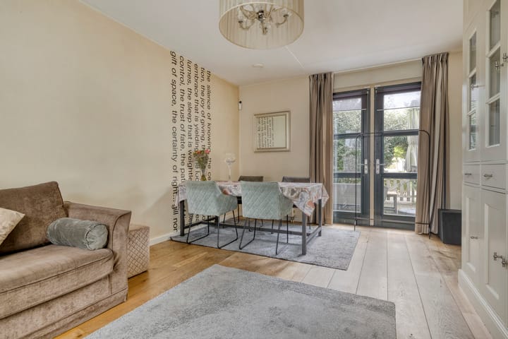 Photo 9 of Peperstraat 1