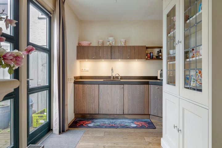 Photo 13 of Peperstraat 1