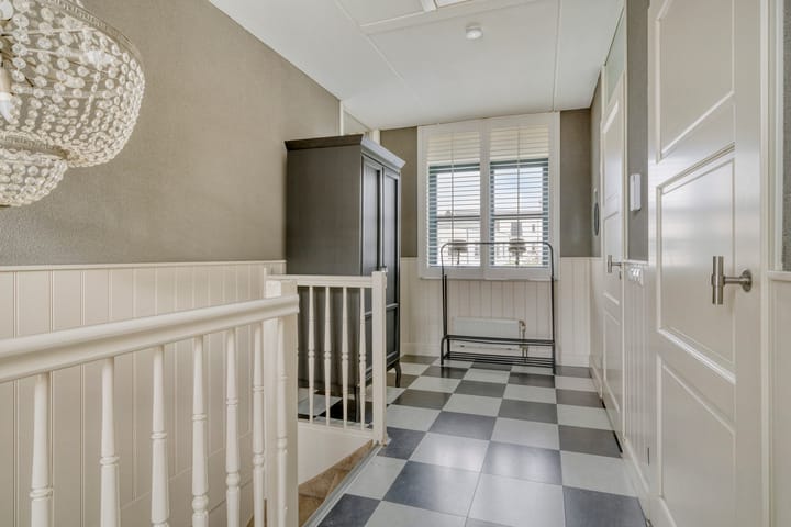 Photo 16 of Peperstraat 1