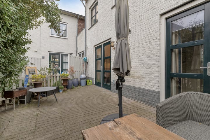 Photo 28 of Peperstraat 1