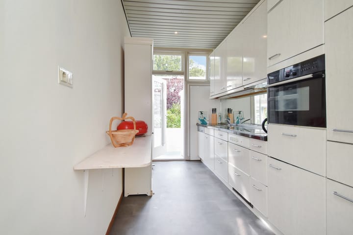 Photo 3 of Van Alkemadelaan 173