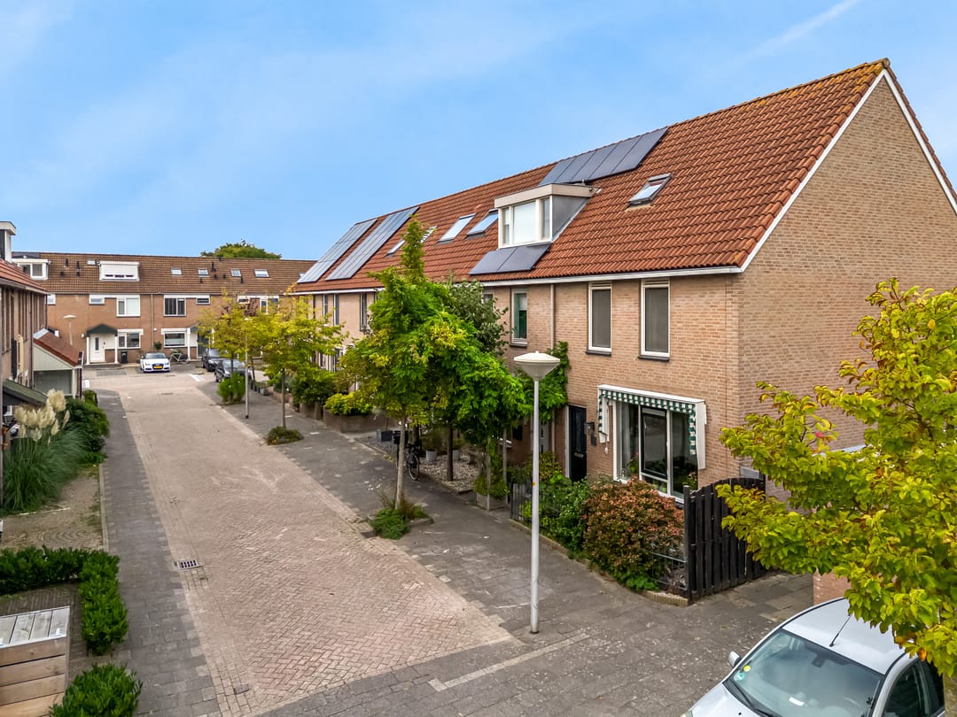 Foto 26 van Lockerskamp 2