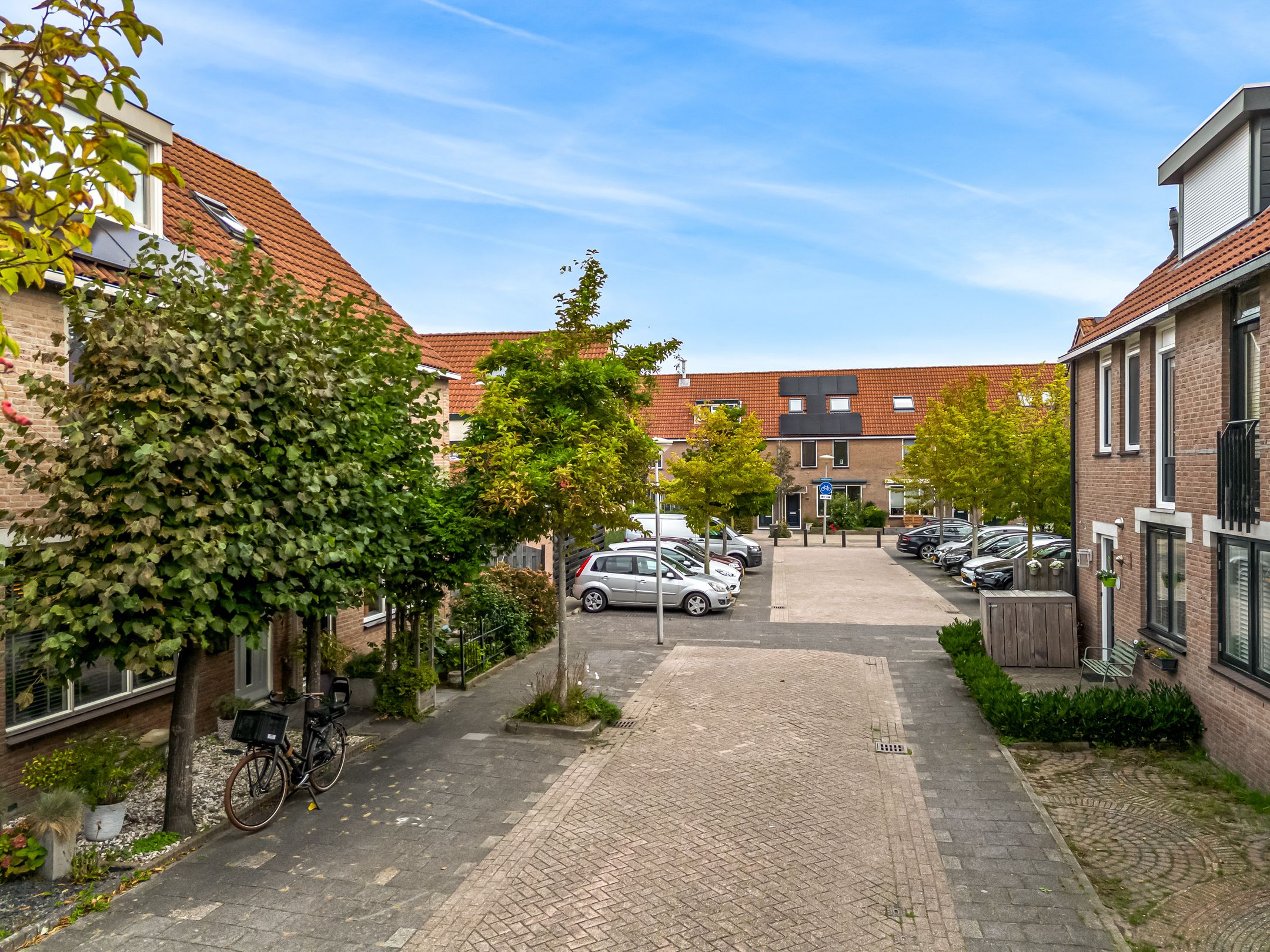 Foto 27 van Lockerskamp 2