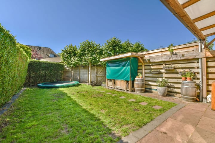 Photo 13 of Anna van Burenlaan 54