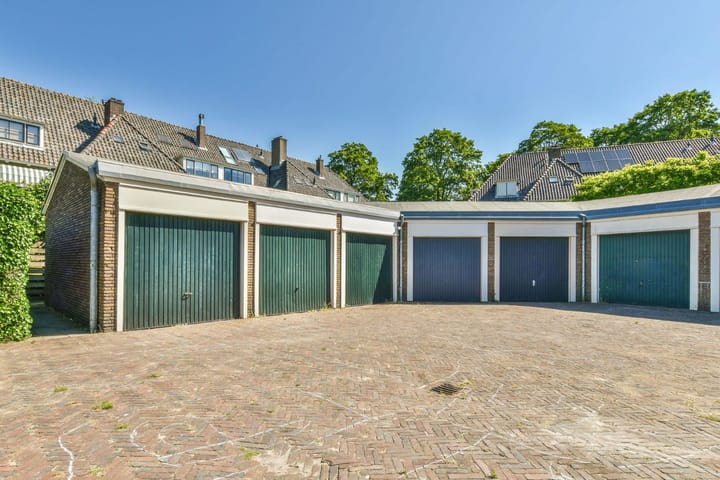 Photo 15 of Anna van Burenlaan 54