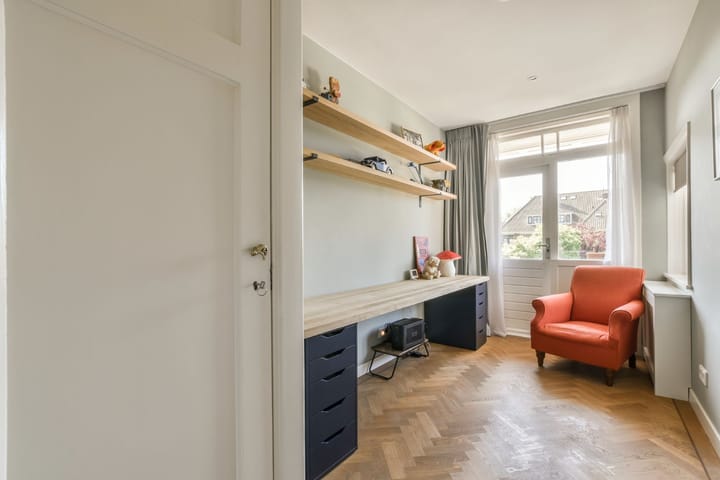 Photo 19 of Anna van Burenlaan 54