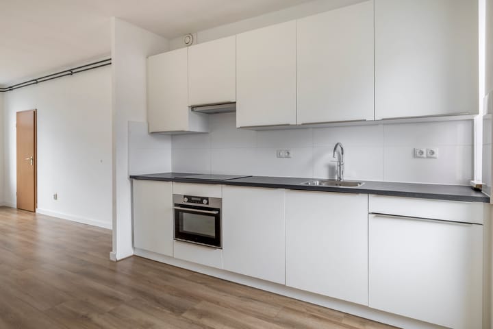 Photo 16 of Lange Hilleweg 67-B