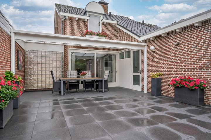 Foto 35 van Bertha Soreestraat 29