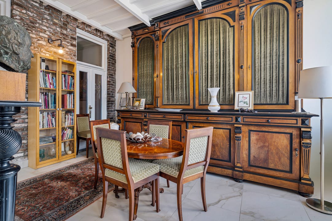 Photo 13 of Helmstraat 8-B