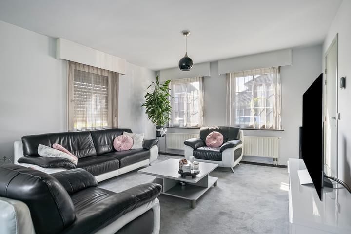 Photo 2 of Bartolomeus Diazstraat 15