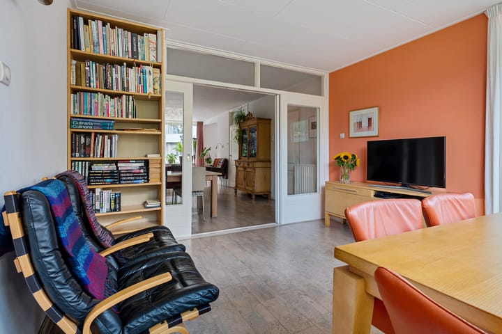 Foto 14 van Van Alphenstraat 5