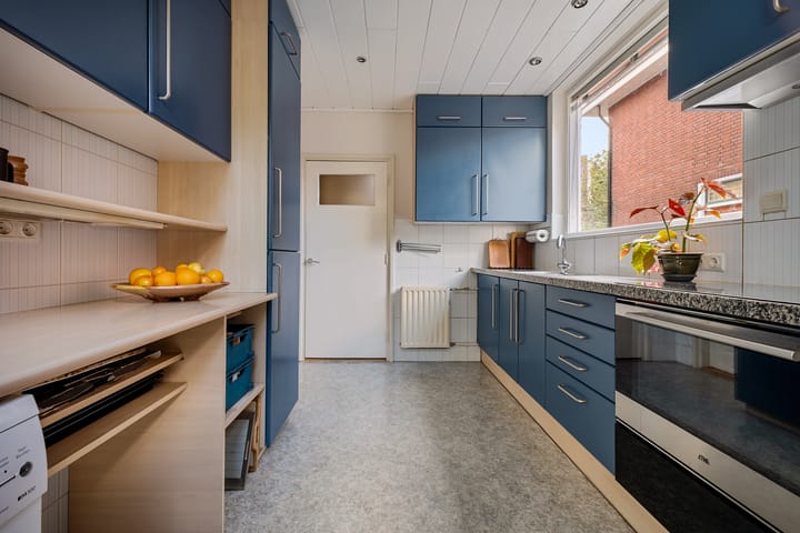 Foto 24 van Van Alphenstraat 5