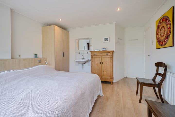 Foto 34 van Van Alphenstraat 5