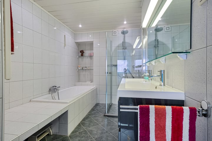 Foto 39 van Van Alphenstraat 5