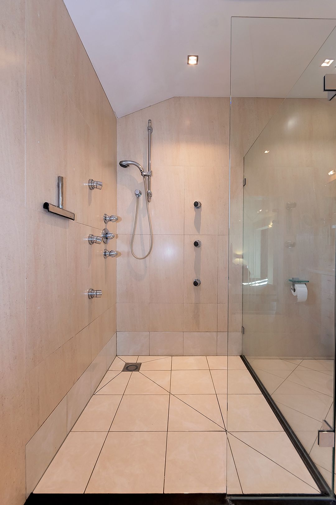 Photo 32 of Hatertseweg 9