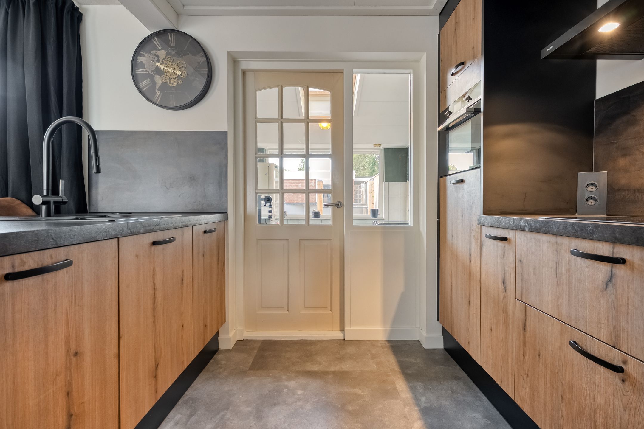 Foto 12 van Ridderspoorstraat 22