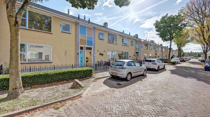 Photo 2 of Aalbersehof 23