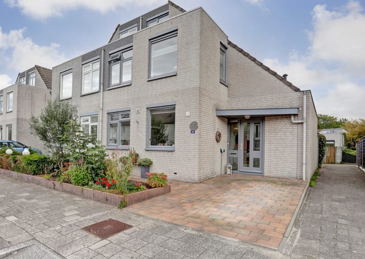 Foto 2 van Johanna Naber-erf 419