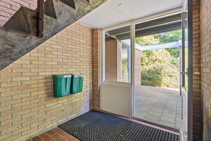 Photo 8 of Tuinfluiterstraat 41