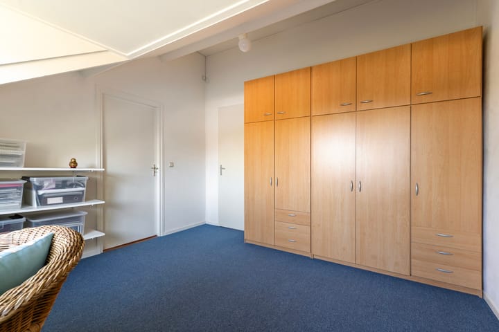 Photo 32 of Tuinfluiterstraat 41