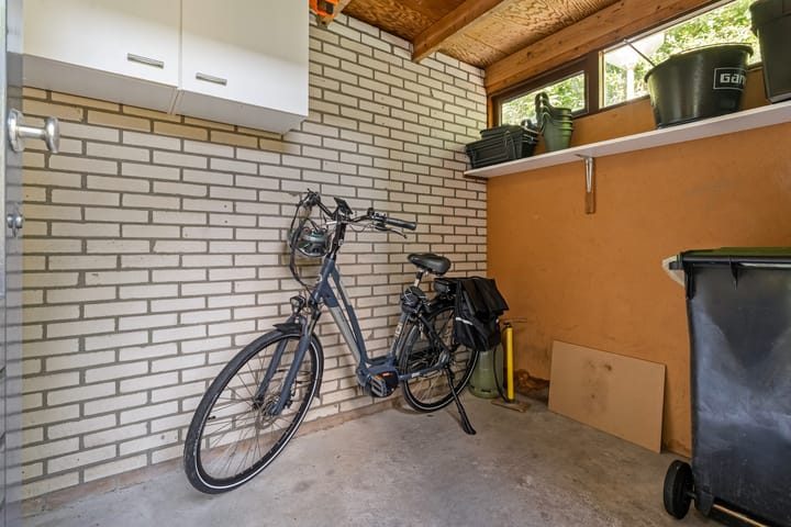 Photo 39 of Tuinfluiterstraat 41