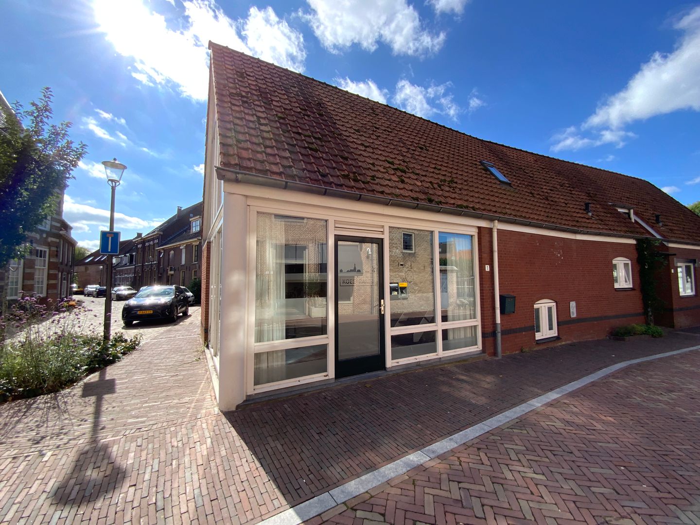 View photo 2 of Koestraat 1