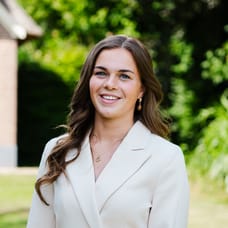 Roselyn Russcher - Officemanager