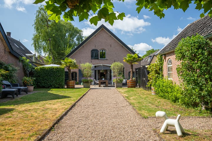 Photo 23 of Burgemeester van den Boschstraat 41