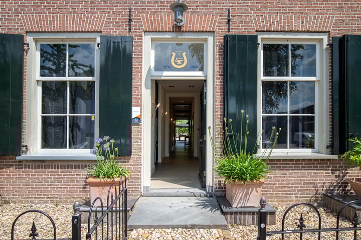 Photo 25 of Burgemeester van den Boschstraat 41