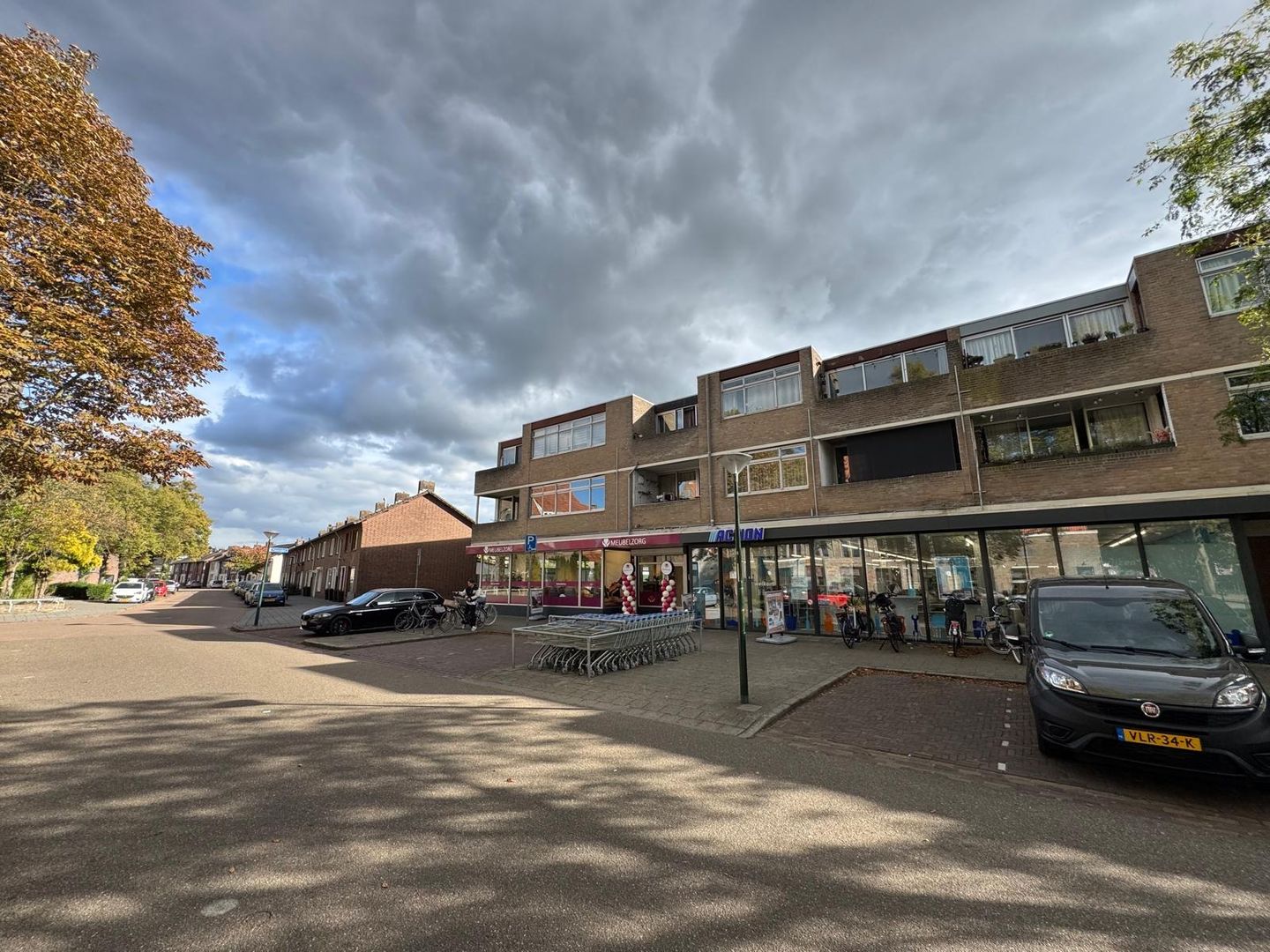 View photo 2 of Sint Jozefplein 29