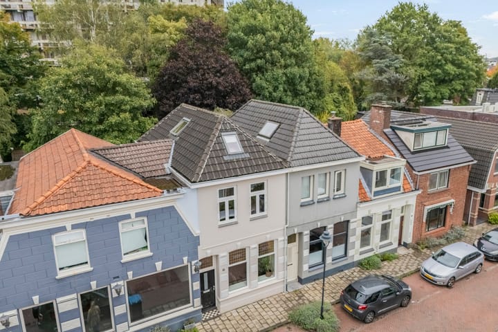 Photo 4 of Parkstraat 12