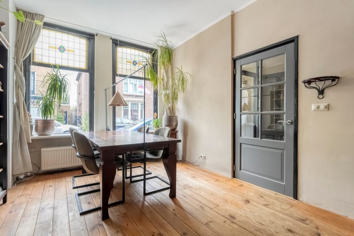 Photo 8 of Parkstraat 12