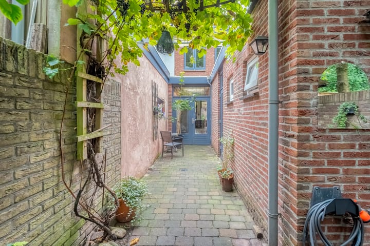 Photo 23 of Parkstraat 12