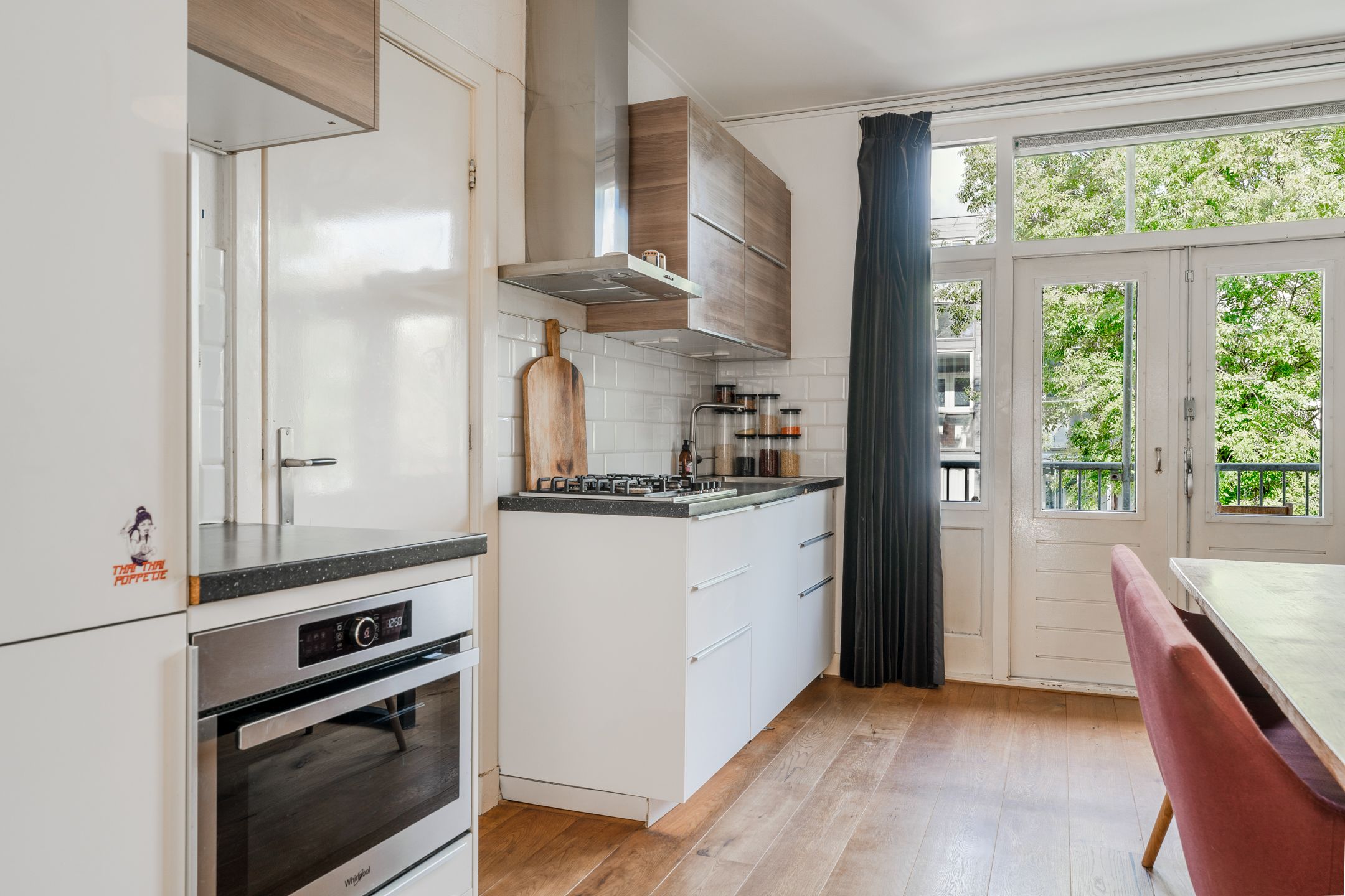 Photo 12 of Jan van Riebeekstraat 18-2