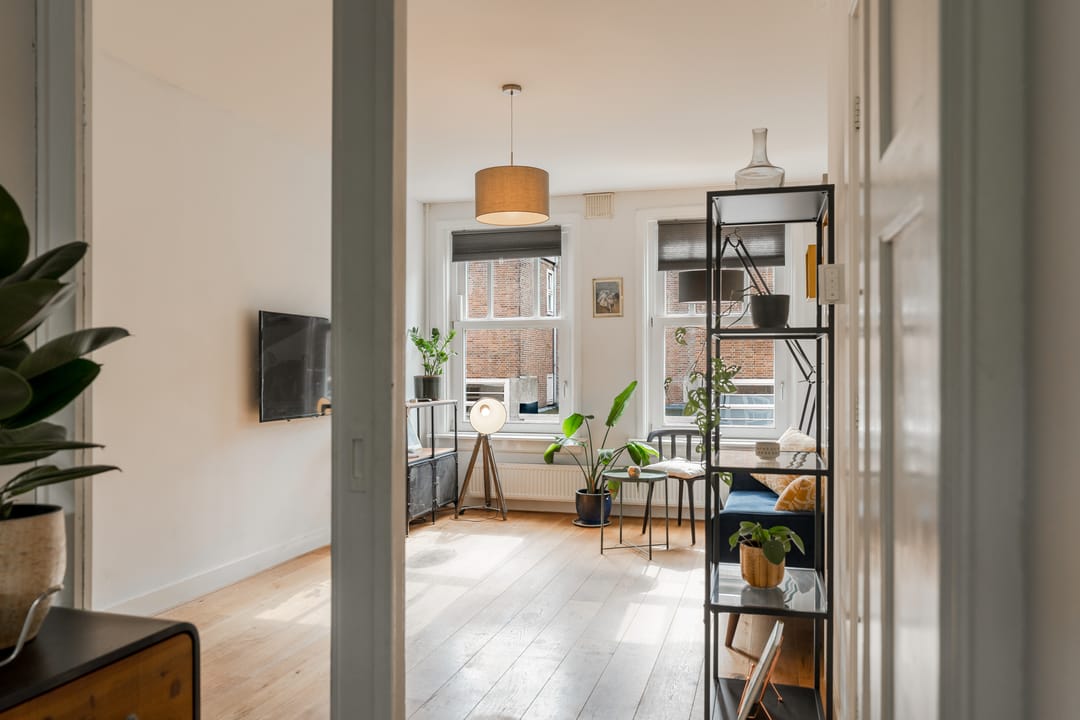 Photo 16 of Jan van Riebeekstraat 18-2