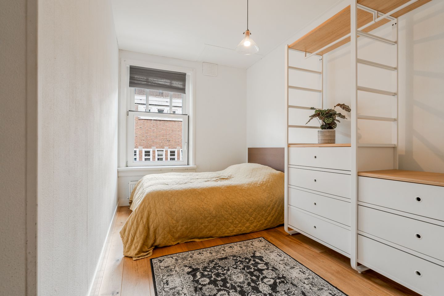 Photo 25 of Jan van Riebeekstraat 18-2