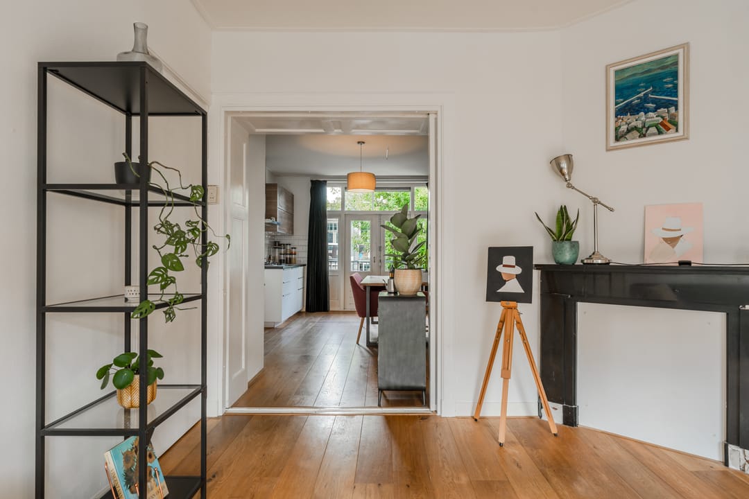 Photo 22 of Jan van Riebeekstraat 18-2