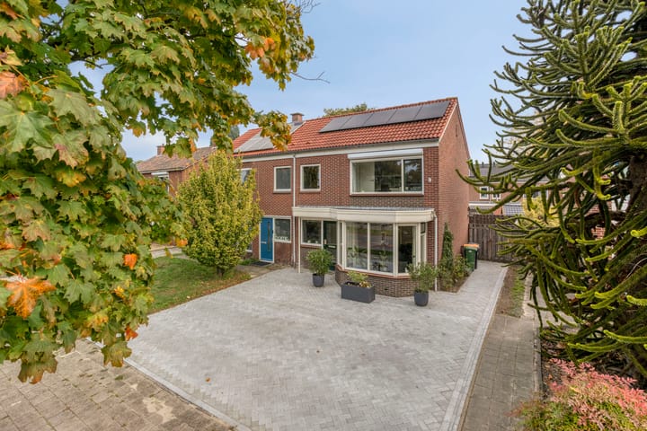 Photo 2 of Prinses Irenestraat 20