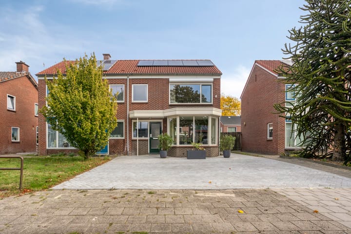 Photo 39 of Prinses Irenestraat 20