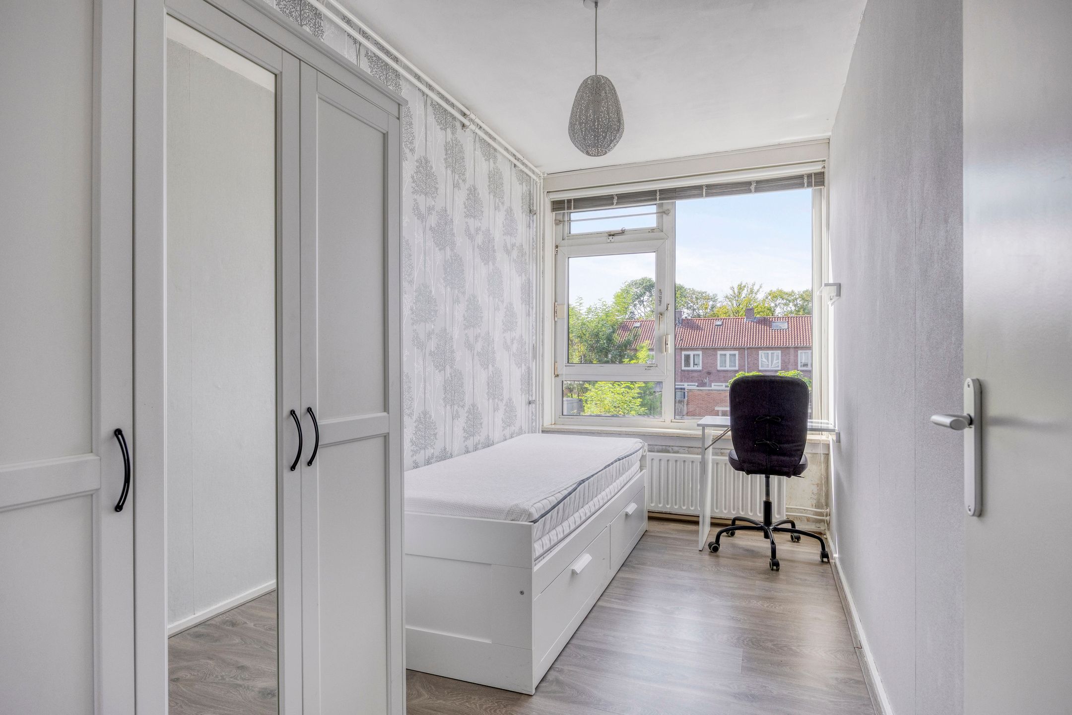 Photo 15 of Meridiaan 16-B