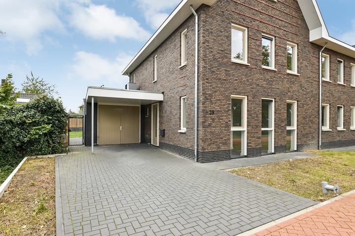 Photo 8 of Kruisbessenstraat 39