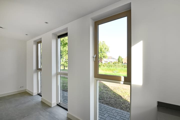 Photo 22 of Kruisbessenstraat 39