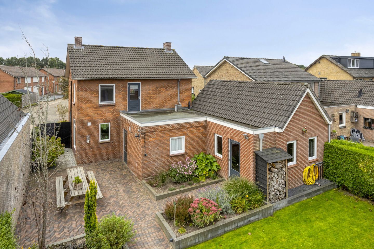 Foto 29 van Burgem van Hultenstraat 30