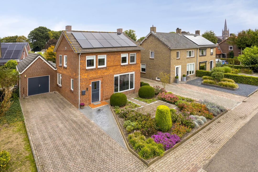 Foto 38 van Burgem van Hultenstraat 30