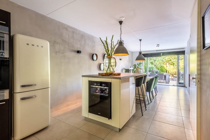 Foto 3 van Rechtsbuitenstraat 2