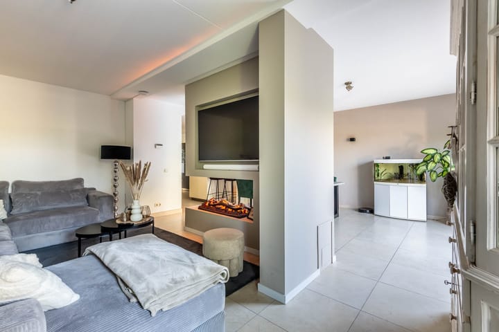 Foto 11 van Rechtsbuitenstraat 2