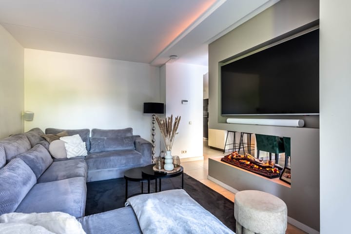 Foto 12 van Rechtsbuitenstraat 2