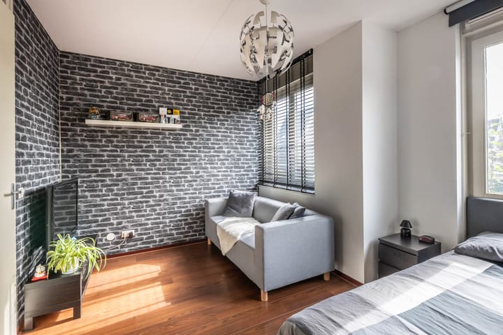 Foto 28 van Rechtsbuitenstraat 2